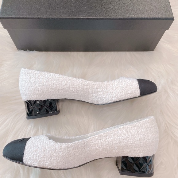 Chanel CC tweed flats - Picture 3 of 12